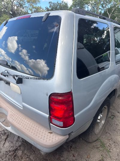 2001 Ford Explorer Location - Ford - Row 31 - Stock # H48815
