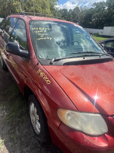 2007 Chrysler Town & Country Location - Chrysler - Row 45 - Stock # H48800