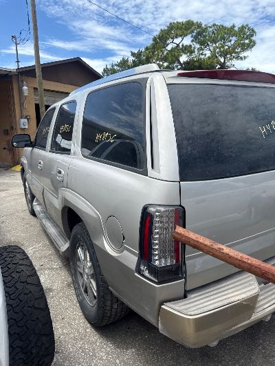 2006 Cadillac Escalade Location - Large Trucks & Vans - Row 26 - Stock # H48936