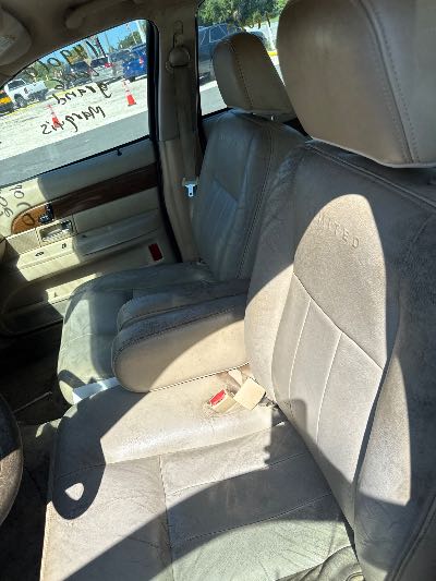 2006 Mercury Grand Marquis Location - Ford - Row 30 - Stock # H49010