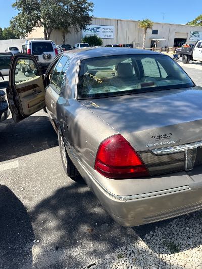 2006 Mercury Grand Marquis Location - Ford - Row 30 - Stock # H49010