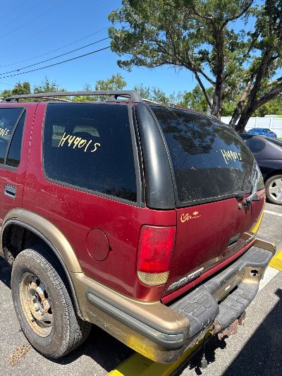 1999 Chevrolet Blazer Location - GM - Row 33 - Stock # H49015