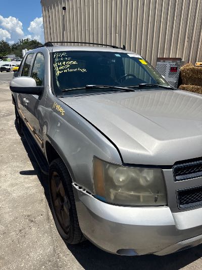 2007 Chevrolet Avalanche Location - Large Trucks & Vans - Row 22 - Stock # H49006