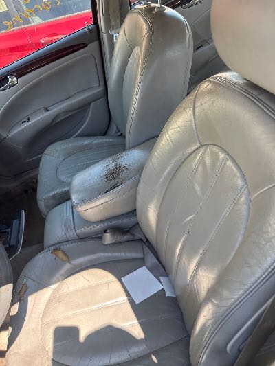 2008 Buick Lucerne Location - GM - Row 33 - Stock # H48902