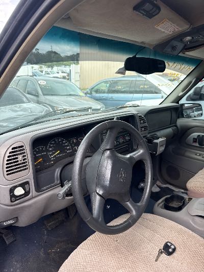 1999 Chevrolet Tahoe Location - Large Trucks & Vans - Row 22 - Stock # H48997