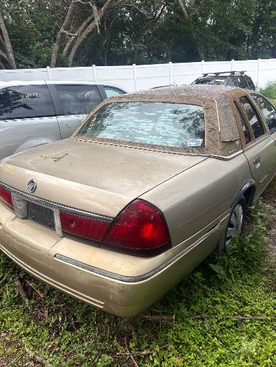 2000 Mercury Grand Marquis Location - Ford - Row 37 - Stock # H48187