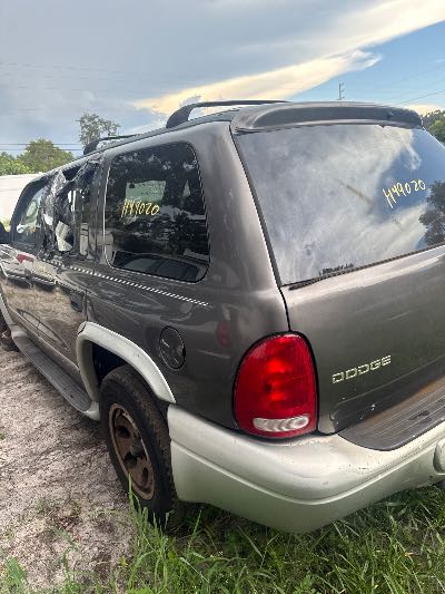 2003 Dodge Durango Location - Chrysler - Row 43 - Stock # H49020