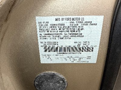 2005 Lincoln LS Location - Ford - Row 31 - Stock # H49070