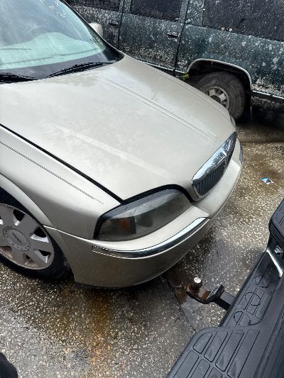 2005 Lincoln LS Location - Ford - Row 31 - Stock # H49070