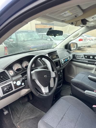 2010 Dodge Grand Caravan Location - Chrysler - Row 45 - Stock # H49075
