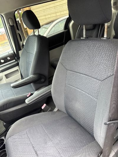 2010 Dodge Grand Caravan Location - Chrysler - Row 45 - Stock # H49075