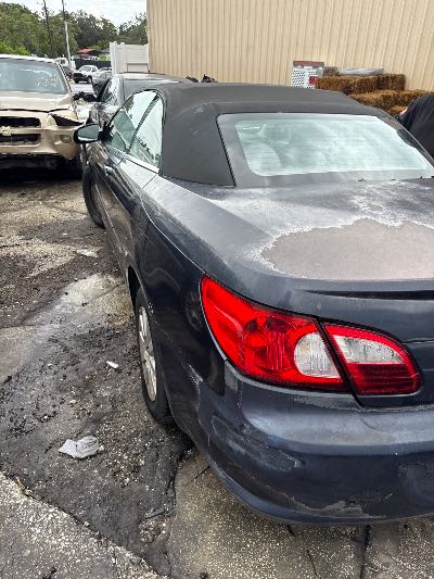 2008 Chrysler Sebring Location - Chrysler - Row 44 - Stock # H49107