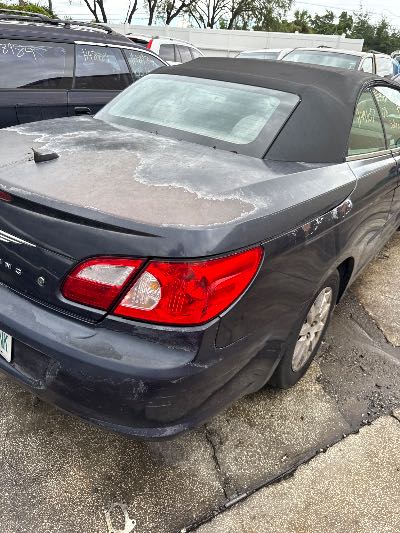 2008 Chrysler Sebring Location - Chrysler - Row 44 - Stock # H49107