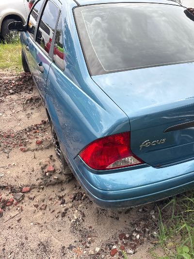 2001 Ford Focus Location - Ford - Row 31 - Stock # H48905