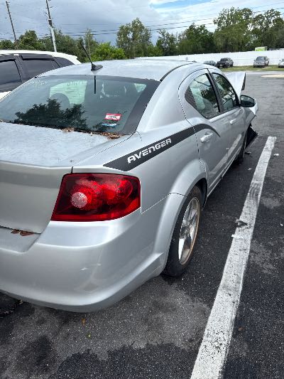 2011 Dodge Avenger Location - Chrysler - Row 44 - Stock # H49118