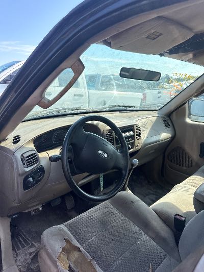 2003 Ford F-150 Location - Large Trucks & Vans - Row 25 - Stock # H48100