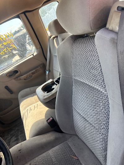 2003 Ford F-150 Location - Large Trucks & Vans - Row 25 - Stock # H48100