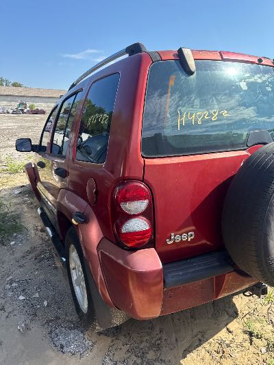 2007 Jeep Liberty Location - Chrysler - Row 45 - Stock # H48282
