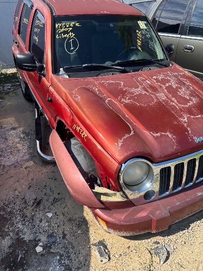 2007 Jeep Liberty Location - Chrysler - Row 45 - Stock # H48282