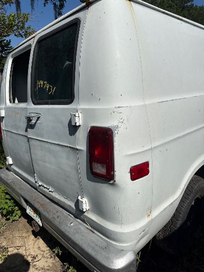 1993 Dodge Ram Van Location - Large Trucks & Vans - Row 25 - Stock # H47931