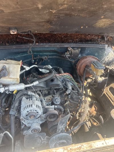 1997 GMC Suburban Location - Large Trucks & Vans - Row 26 - Stock # H49124