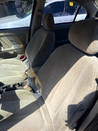 2006 Hyundai Elantra Location - Imports - Row 44 - Stock # H49044