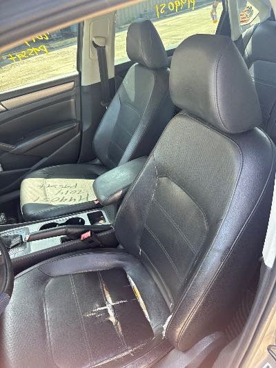 2014 Volkswagen Passat Location - Imports - Row 26 - Stock # H49051