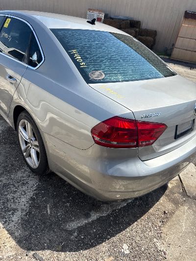 2014 Volkswagen Passat Location - Imports - Row 26 - Stock # H49051