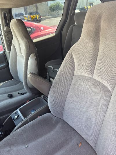 2003 Chrysler Town & Country Location - Chrysler - Row 46 - Stock # H49136