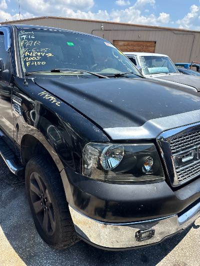 2005 Ford F-150 Location - Large Trucks & Vans - Row 24 - Stock # H48942