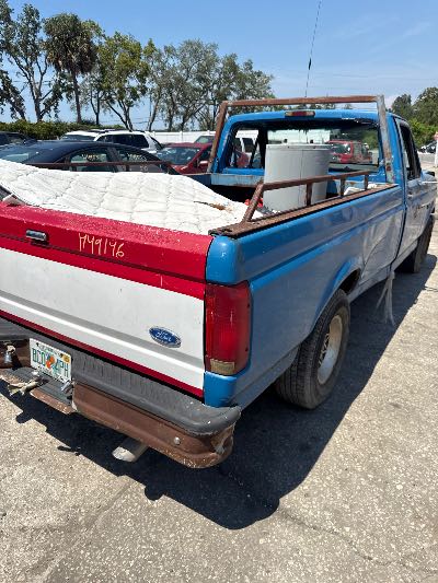 1995 Ford F-150 Location - Large Trucks & Vans - Row 24 - Stock # H49146