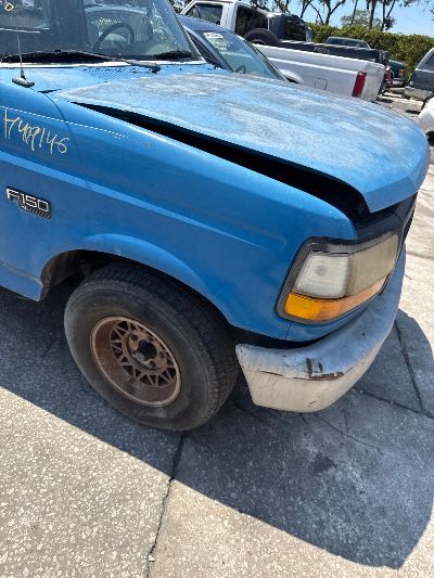 1995 Ford F-150 Location - Large Trucks & Vans - Row 24 - Stock # H49146