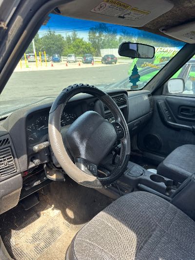 2001 Jeep Cherokee Location - Chrysler - Row 46 - Stock # H49151