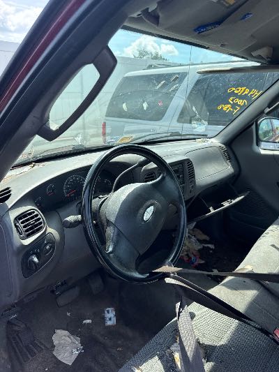 2003 ford f-150 Location - Large Trucks & Vans - Row 24 - Stock # H49160