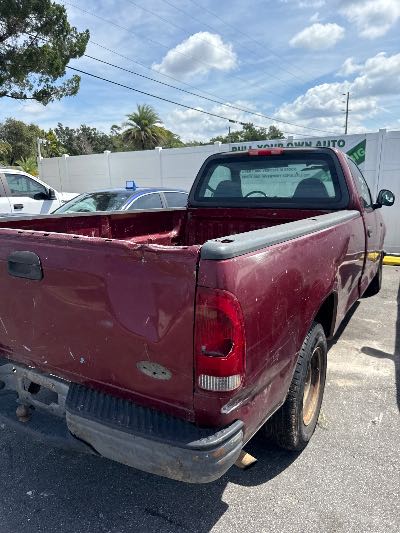 2003 ford f-150 Location - Large Trucks & Vans - Row 24 - Stock # H49160