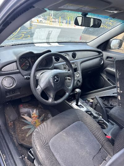 2004 Mitsubishi Outlander Location - Imports - Row 28 - Stock # H49162