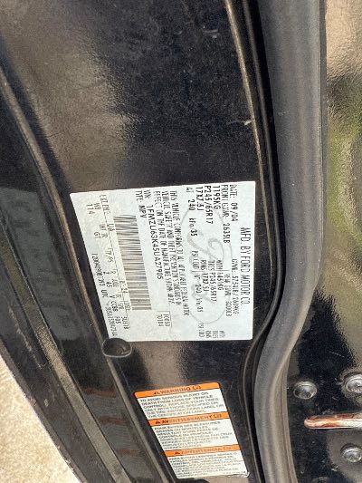 2005 Ford Explorer Location - Ford - Row 31 - Stock # H49139