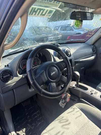 2007 Jeep Liberty Location - Chrysler - Row 42 - Stock # H49045