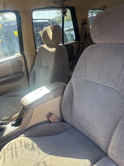 2004 Chevrolet TrailBlazer Location - GM - Row 29 - Stock # H49097