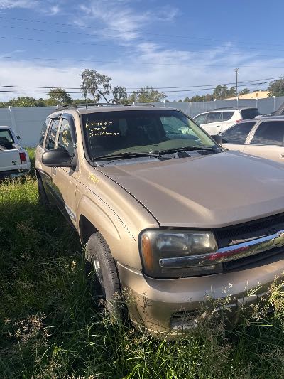 2004 Chevrolet TrailBlazer Location - GM - Row 29 - Stock # H49097