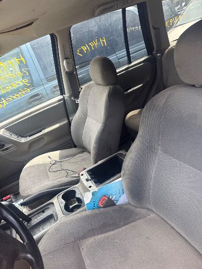 2004 Jeep Grand Cherokee Location - Chrysler - Row 46 - Stock # H49193