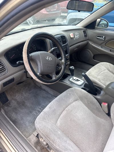 2002 Hyundai Elantra  Location - Imports - Row 30 - Stock # H49171