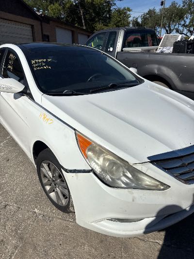 2013 Hyundai Sonata Location - Imports - Row 32 - Stock # H49197