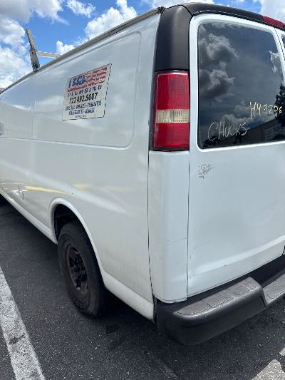 2007 Chevrolet Express Location - Large Trucks & Vans - Row 25 - Stock # H49206
