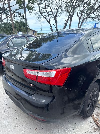 2013 Kia Rio Location - Imports - Row 45 - Stock # H49172