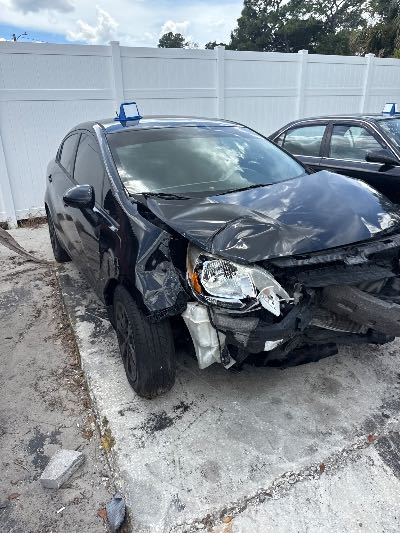 2013 Kia Rio Location - Imports - Row 45 - Stock # H49172