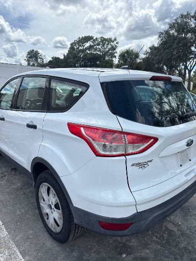 2014 Ford Escape Location - Ford - Row 32 - Stock # H49201