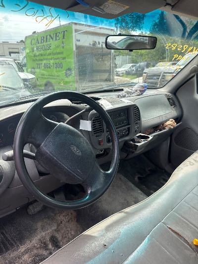 1999 Ford F-150 Location - Large Trucks & Vans - Row 50 - Stock # H48585