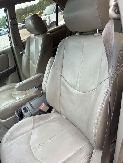 2001 Lexus RX 300 Location - Imports - Row 31 - Stock # H49221