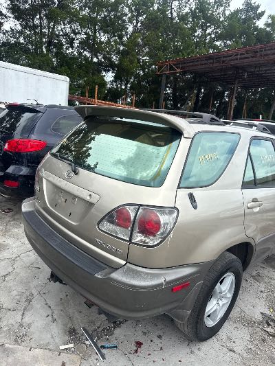 2001 Lexus RX 300 Location - Imports - Row 31 - Stock # H49221